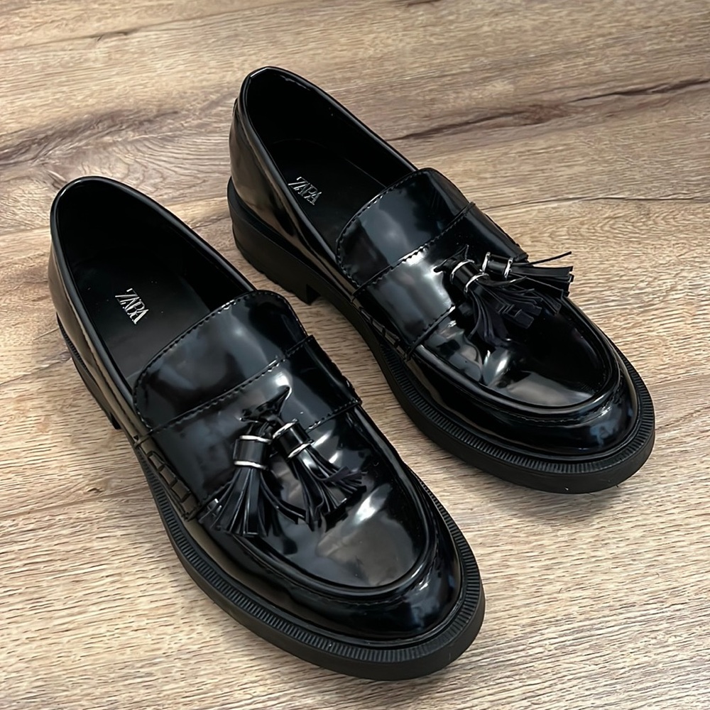 Zara Loafers Worn Once Size 39